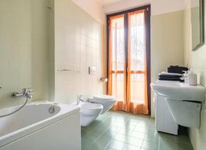 Fotografie z fotogalerie ubytování Appartamento stupendo sul, lago Como v destinaci Villa Guardia + 8 fotografií