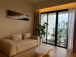 Ruang duduk di Pullman BayView-a Luxirious Aparthotel at DangaBay