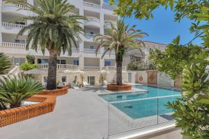 Bazén v ubytovaní Hotel Laurentum alebo v jeho blízkosti