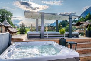 Kolam renang di atau di dekat Vitalhotel Sonnenhof