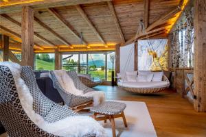 Area tempat duduk di Vitalhotel Sonnenhof