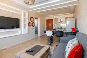 Foto sihtkohas Mansouria asuva majutusasutuse Appartement Élégant avec une belle Vue sur Piscine galeriist