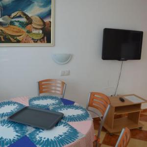 TV a/nebo společenská místnost v ubytování Apartments Markota