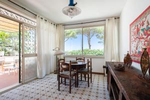 Et opholdsområde på Le Casette all'Addaura by Domus Sicily