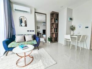 Posezení v ubytování Seaview room nice sunset Patong