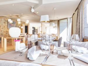 Posezení v ubytování Hotel Le Beau Séjour
