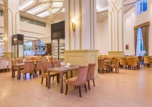 Εστιατόριο ή άλλο μέρος για φαγητό στο Tan Son Nhat Hotel