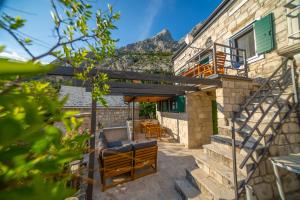 Photo de la galerie de l'établissement Authentic Villa Adrion, à Baška Voda