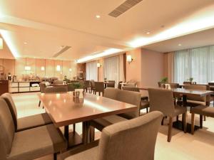 Posezení v ubytování Home Inns Plus Shanghai Xujiahui Branch