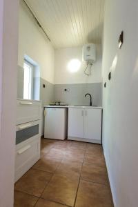 Köök või kööginurk majutusasutuses Przystań Lubniewice - Duże Domki