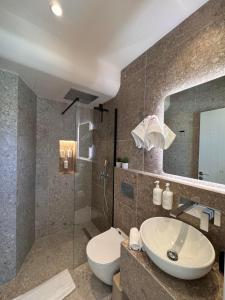 Phòng tắm tại Vetus Vicinato Luxury Homes