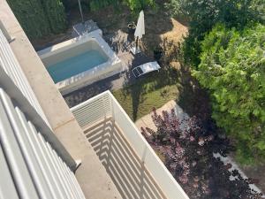 an aerial view of a swimming pool in a yard at Villa Jolanda in Citta' Sant'Angelo