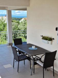Balkón nebo terasa v ubytování Rab - Apartman Matea