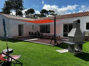 Κήπος έξω από το St Jean de Monts Maison neuve 15 pers 6ch