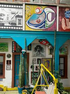 Fotografie z fotogalerie ubytování Art Hostel Casa Chaman v destinaci Valparaíso
