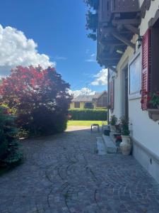 A garden outside Residence Villa Brioschi