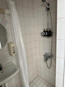 Koupelna v ubytování Vanalinna Boutique Hotel