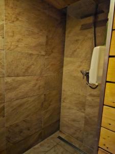 Koupelna v ubytování Holzhütte-Camping-Pod mit Sauna & Frühstück + 21 fotografií