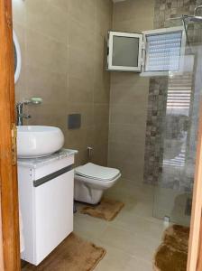 Bilik mandi di Villa Hanen