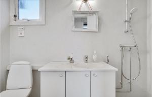 Ένα μπάνιο στο Holiday Home Huginsvej