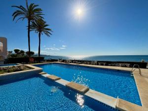 The swimming pool at or close to Diletta Beach Estepona