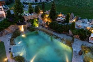 Kolam renang di atau di dekat Vitalhotel Sonnenhof