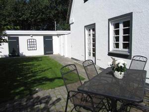 El edificio en el que está la casa vacacional