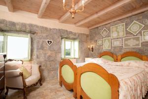 Ένα ή περισσότερα κρεβάτια σε δωμάτιο στο Villa Mira with pool +52 φωτογραφίες