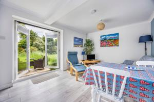 Pass the Keys Walk to West Wittering Beach的休息区