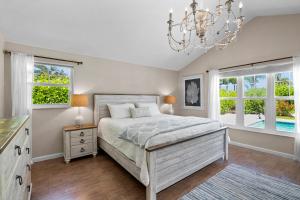 Giường trong phòng chung tại So Beachy Chic +42 ảnh