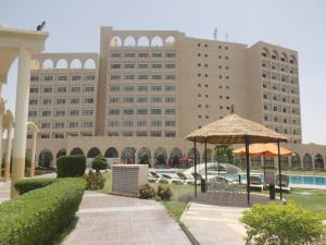 Bazén v ubytování L'Amitié Hôtel N'Djamena nebo v jeho okolí