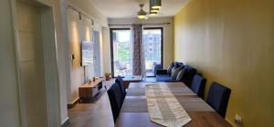 O zonă de relaxare la SANDSTONE LUXURY 2 BEDROOM APARTMENT with LIFT and COMMON POOL +25 fotografii