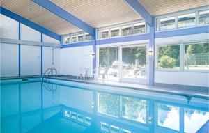 Πισίνα στο ή κοντά στο Cozy Apartment In Nexø With Kitchen +13 φωτογραφίες