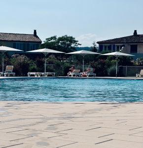 Bazén v ubytování Studio Apartment - Domaine du Golf Resort nebo v jeho okolí