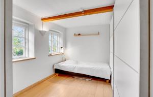 Ένα ή περισσότερα κρεβάτια σε δωμάτιο στο Amazing Home In Haderslev With Kitchen