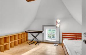 Ένα ή περισσότερα κρεβάτια σε δωμάτιο στο Amazing Home In Haderslev With Kitchen