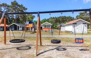 Kawasan permainan kanak-kanak di 2 Bedroom Awesome Home In Nexø +13 gambar