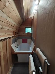 TV/trung tâm giải trí tại La Verdine