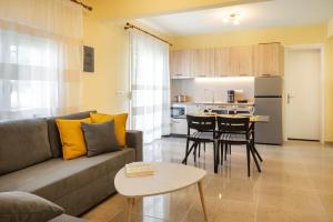 イエリソスにあるAlekos apartmentのギャラリーの写真