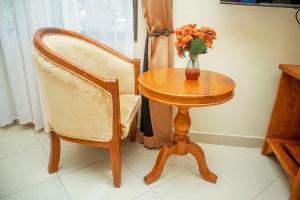 Φωτογραφία από το άλμπουμ του Plavender Inn στο Νταρ ες Σαλάμ