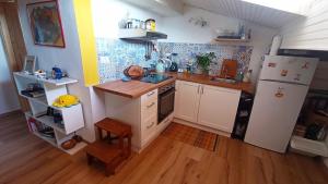 Η κουζίνα ή μικρή κουζίνα στο Moriconi Civico 9