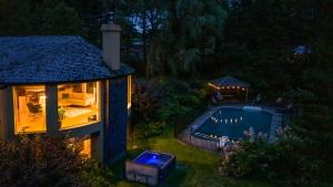Πισίνα στο ή κοντά στο L'Orford VIEW POOL TENNIS SPA