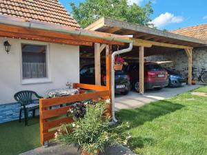 Afbeelding uit fotogalerij van Napfény Apartman in Bogács +12 foto's