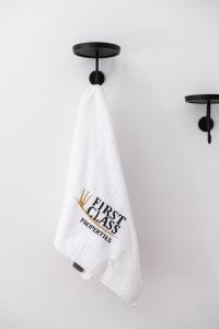 Certifikat, nagrada, znak ali drug dokument, ki je prikazan v nastanitvi Glyfada First Class Suite