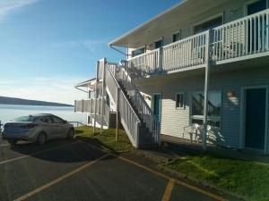 Gallery image of Hotel-Motel Fleur de Lys in Perce