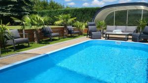 Πισίνα στο ή κοντά στο Villa Nova