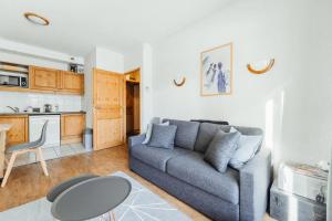 Nhà bếp/bếp nhỏ tại Appt MIAGE - 2 pièces cabine, terrasse & piscine +25 ảnh