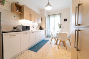 A kitchen or kitchenette at Casa Francesca