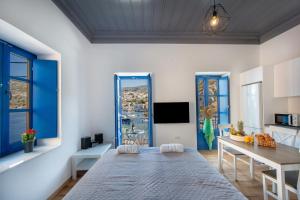 TV/trung tâm giải trí tại Porto Harani Seaside Apartments