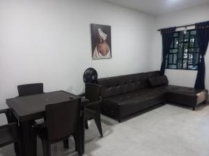 Posezení v ubytování SANTYS HOUSE MELGAR apartamento amoblado para 6 personas